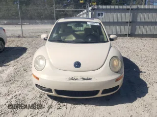 2009 Volkswagen New Beetle Coupe S with VIN 3VWRW31C19M501941, listed as a Copart auction lot 72226914 with 194,235 mi miles and Salvage Title. Bid and sale history available at carsss.com. Image 5.