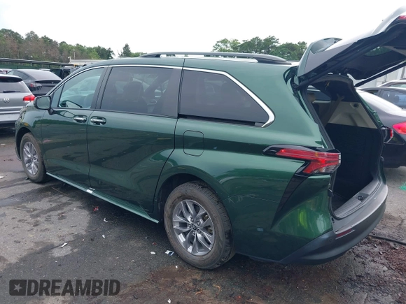 2022 Toyota Sienna XLE with VIN 5TDYSKFC1NS043177, listed as a IAAI auction lot 42495390 with 33,908 mi miles and . Bid and sale history available at DreamBid. Image 3.