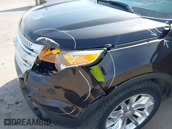 2014 Ford Explorer XLT with VIN 1FM5K8D81EGB72627, listed as a IAAI auction lot 41943574 with 110,238 mi miles and . Bid and sale history available at carsss.com. Image 18.