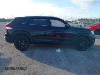 2025 Volkswagen Atlas SE z VIN 1V2JE2CA7SC201481, wystawiony jako IAAI lot #41246452 z przebiegiem 2 466 mil mil oraz . Historia ofert i sprzedaży dostępna na DreamBid. Obrazek 13.
