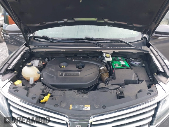 2018 Lincoln MKC Reserve with VIN 5LMTJ3DH6JUL08255, listed as a IAAI auction lot 42095399 with 41,267 mi miles and . Bid and sale history available at DreamBid. Image 10.