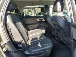2018 Audi Q7 Premium z VIN WA1AHAF75JD037217, wystawiony jako Copart lot #55182155 z przebiegiem 97 954 mil mil oraz Szkoda całkowita • Salvage title. Historia ofert i sprzedaży dostępna na DreamBid. Obrazek 11.