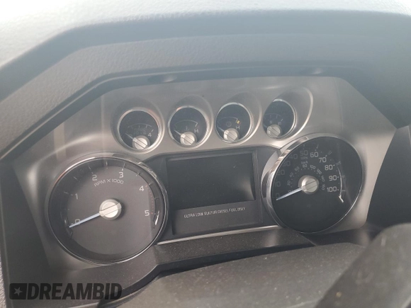 2014 Ford F-350 XLT with VIN 1FT8W3BTXEEA64583, listed as a Copart auction lot 62752235 with Not provided miles and Salvage title. Bid and sale history available at DreamBid. Image 9.