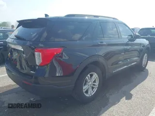 2020 Ford Explorer XLT z VIN 1FMSK8DH7LGB27949, wystawiony jako IAAI lot #42120602 z przebiegiem 64 186 mil mil oraz . Historia ofert i sprzedaży dostępna na DreamBid. Obrazek 4.