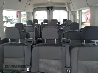 2025 Ford Transit Passenger XL z VIN 1FBAX9CGXSKA05361, wystawiony jako Copart lot #57855205 z przebiegiem 3 117 mil mil oraz Czysty tytuł • Clean title. Historia ofert i sprzedaży dostępna na DreamBid. Obrazek 10.