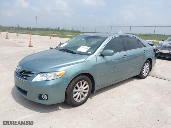 2011 Toyota Camry LE with VIN 4T1BK3EK3BU617222, listed as a IAAI auction lot 41898628 with 183,071 mi miles. Bid and sale history available at carsss.com. Image 2.