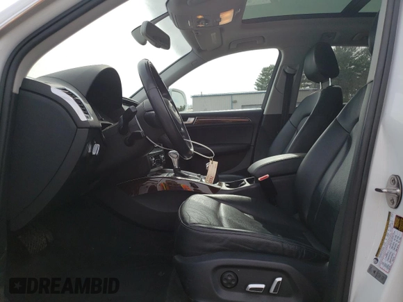 2017 Audi Q5 Premium Plus z VIN WA1L2AFP2HA019537, wystawiony jako Copart lot #54735665 z przebiegiem 84 539 mil mil oraz Szkoda całkowita • Salvage title. Historia ofert i sprzedaży dostępna na DreamBid. Obrazek 7.