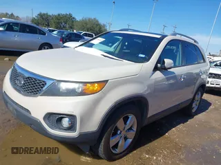 2012 Kia Sorento EX with VIN 5XYKU4A23CG205699, listed as a IAAI auction lot 41384287 with 205,303 mi miles. Bid and sale history available at carsss.com. Image 2.
