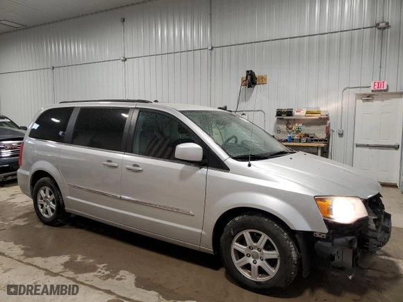 2012 Chrysler Town & Country Touring-L with VIN 2C4RC1CG0CR165795, listed as a Copart auction lot 48357175 with 134,720 mi miles and Salvage Title. Bid and sale history available at carsss.com. Image 4.