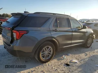 2025 Ford Explorer Active with VIN 1FMUK7DH6SGA22563, listed as a Copart auction lot 46535985 with 4,811 mi miles and Salvage Title. Bid and sale history available at carsss.com. Image 3.