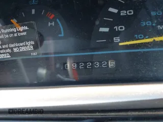 1996 Oldsmobile Cutlass Ciera 1SA VX5 z VIN 1G3AJ55M6T6397371, wystawiony jako IAAI lot #42222459 z przebiegiem 92 232 mil mil oraz . Historia ofert i sprzedaży dostępna na DreamBid. Obrazek 15.