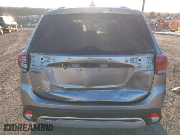 2020 Mitsubishi Outlander ES with VIN JA4AZ3A35LZ026074, listed as a IAAI auction lot 41294870 with 72,514 mi miles and . Bid and sale history available at DreamBid. Image 6.