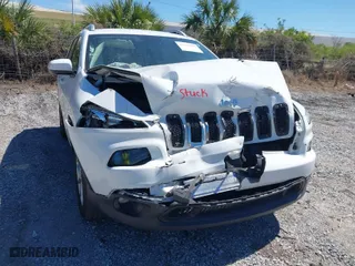 2015 Jeep Cherokee Latitude with VIN 1C4PJLCS7FW737387, listed as a IAAI auction lot 41759678 with NaN miles. Bid and sale history available at carsss.com. Image 6.