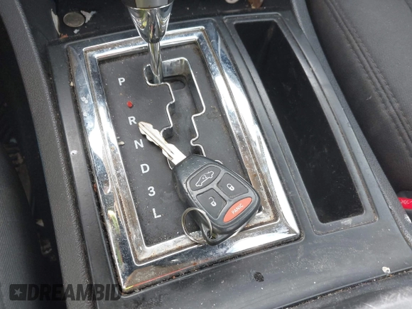 2007 Dodge Charger z VIN 2B3KA43R37H786374, wystawiony jako IAAI lot #42213471 z przebiegiem Nie podano mil oraz . Historia ofert i sprzedaży dostępna na DreamBid. Obrazek 11.