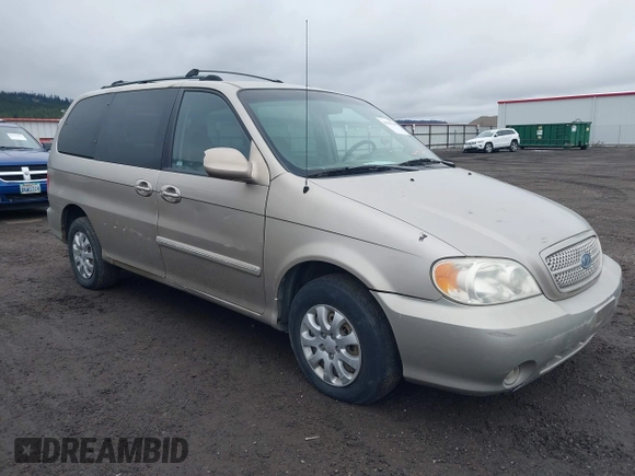 2004 Kia Sedona LX with VIN KNDUP131746563430, listed as a IAAI auction lot 41896386 with 141,526 mi miles. Bid and sale history available at carsss.com. Image 1.