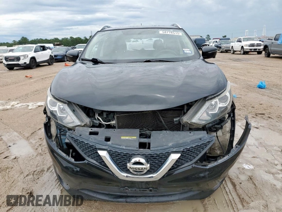 2017 Nissan Rogue SV z VIN JN1BJ1CP0HW008308, wystawiony jako Copart lot #58778515 z przebiegiem 80 075 mil mil oraz Szkoda całkowita • Salvage title. Historia ofert i sprzedaży dostępna na DreamBid. Obrazek 5.