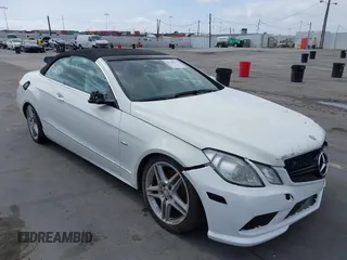 2012 Mercedes-Benz E 350 with VIN WDDKK5KF3CF164187, listed as a IAAI auction lot 42128731 with 111,693 mi miles and . Bid and sale history available at DreamBid. Image 1.