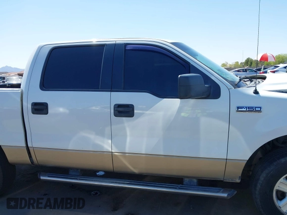 2005 Ford F-150 XLT with VIN 1FTPW14555FB63773, listed as a IAAI auction lot 42004420 with 255,071 mi miles. Bid and sale history available at carsss.com. Image 13.