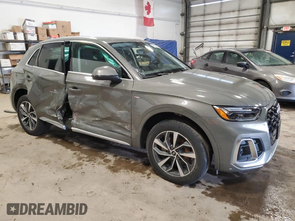 2023 Audi Q5 S line Premium Plus с VIN WA1EAAFY8P2135855, выставлен на аукционе Copart как лот 54130475 с пробегом 24 241 миль миль и Списание • Salvage title. История ставок и продаж доступна на DreamBid. Изображение 4.