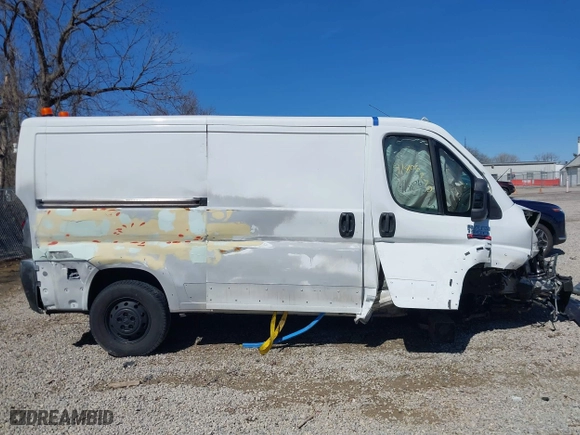 2015 Ram ProMaster Cargo Van with VIN 3C6TRVAG6FE506337, listed as a IAAI auction lot 41806270 with 187,265 mi miles. Bid and sale history available at carsss.com. Image 13.