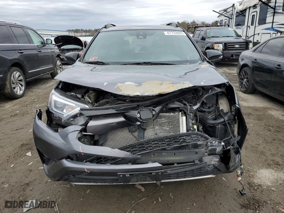 2018 Toyota RAV4 SE with VIN JTMJFREVXJJ175959, listed as a Copart auction lot 47733905 with 89,417 mi miles and Salvage Title. Bid and sale history available at carsss.com. Image 5.