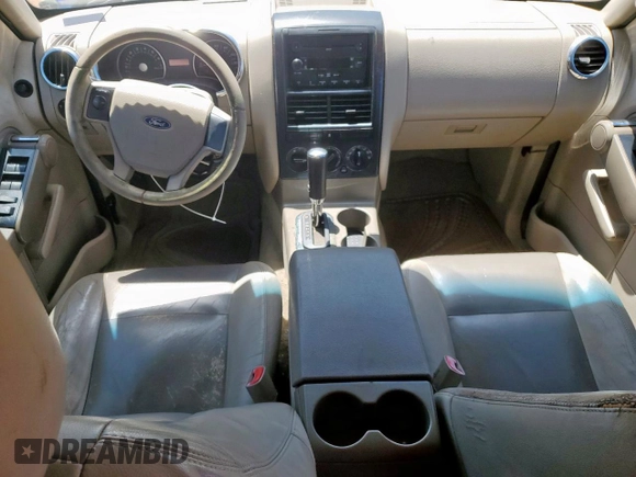 2006 Ford Explorer XLT with VIN 1FMEU63E06UA12893, listed as a Copart auction lot 58026715 with 200,767 mi miles and Clean title. Bid and sale history available at DreamBid. Image 8.