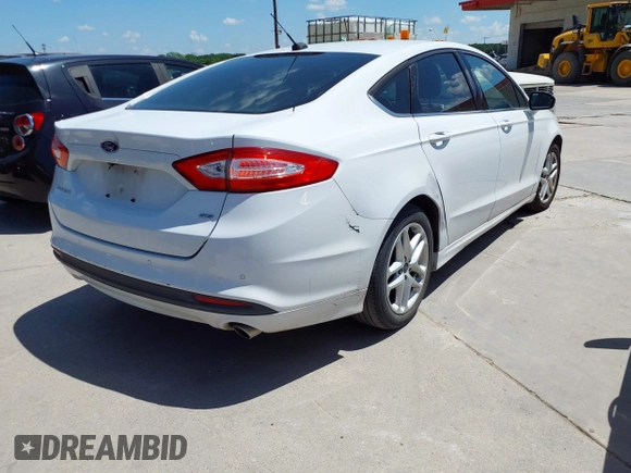 2013 Ford Fusion SE with VIN 3FA6P0H71DR361997, listed as a IAAI auction lot 42101072 with 136,741 mi miles and . Bid and sale history available at carsss.com. Image 4.