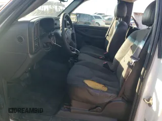 2005 Chevrolet Silverado 1500 Work Truck с VIN 1GCEC14V45Z233374, выставлен на аукционе Copart как лот 73718324 с пробегом 201 140 миль миль и Списание • Salvage title. История ставок и продаж доступна на DreamBid. Изображение 7.