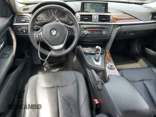 2013 BMW 3 Series 328i xDrive z VIN WBA3B3G5XDNR79509, wystawiony jako Copart lot #60312815 z przebiegiem 117 331 mil mil oraz Szkoda całkowita • Salvage title. Historia ofert i sprzedaży dostępna na DreamBid. Obrazek 8.