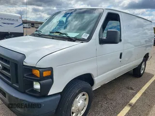 2014 Ford Econoline Cargo Commercial z VIN 1FTNE2EW6EDA00603, wystawiony jako IAAI lot #42353039 z przebiegiem 169 044 mil mil oraz . Historia ofert i sprzedaży dostępna na DreamBid. Obrazek 1.