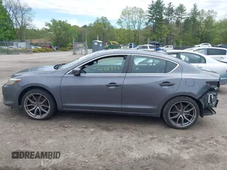 2017 Acura ILX z VIN 19UDE2F32HA012738, wystawiony jako IAAI lot #42188999 z przebiegiem 82 114 mil mil oraz . Historia ofert i sprzedaży dostępna na DreamBid. Obrazek 14.