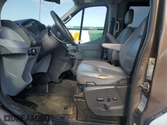 2017 Ford Transit XL с VIN 1FMZK1CM0HKA24929, выставлен на аукционе Copart как лот 61582205 с пробегом 417 641 миль миль и Списание • Salvage title. История ставок и продаж доступна на DreamBid. Изображение 7.