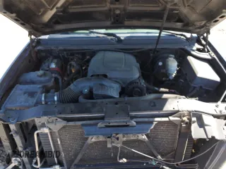 2007 Chevrolet Tahoe LS с VIN 1GNFC13CX7R396240, выставлен на аукционе Copart как лот 52126425 с пробегом 251 961 миль миль и Списание • Salvage title. История ставок и продаж доступна на DreamBid. Изображение 13.
