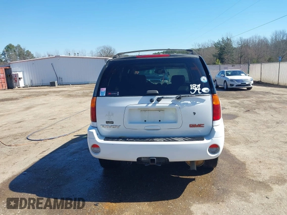 2002 GMC Envoy SLT with VIN 1GKDS13S622507379, listed as a IAAI auction lot 41641163 with 201,089 mi miles. Bid and sale history available at carsss.com. Image 16.