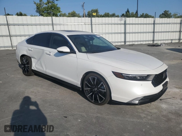 2024 Honda Accord Touring with VIN 1HGCY2F88RA001663, listed as a Copart auction lot 59710665 with 14,462 mi miles and Salvage title. Bid and sale history available at DreamBid. Image 4.