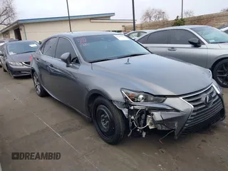 2020 Lexus IS 300 z VIN JTHDA1D24L5107168, wystawiony jako IAAI lot #41101439 z przebiegiem 76 240 mil mil oraz . Historia ofert i sprzedaży dostępna na DreamBid. Obrazek 14.