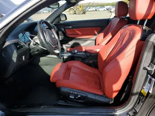 2020 BMW 2 Series 230i xDrive with VIN WBA2K1C05L7E82304, listed as a Copart auction lot 82746333 with 33,033 mi miles. Bid and sale history available at carsss.com. Image 7.