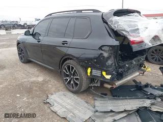 2022 BMW X7 xDrive40i with VIN 5UXCW2C08N9L13169, listed as a IAAI auction lot 41726947 with 59,752 mi miles. Bid and sale history available at carsss.com. Image 3.