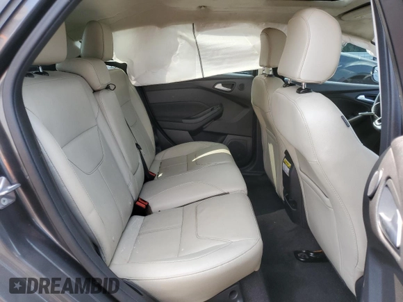 2018 Ford Focus Titanium z VIN 1FADP3N20JL271719, wystawiony jako Copart lot #60784755 z przebiegiem 116 118 mil mil oraz Szkoda całkowita • Salvage title. Historia ofert i sprzedaży dostępna na DreamBid. Obrazek 10.