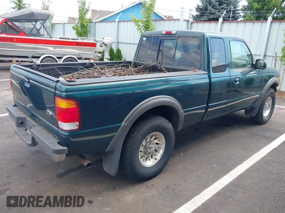 1998 Ford Ranger XL with VIN 1FTZR15X0WPB53826, listed as a IAAI auction lot 39960203 with 134,393 mi miles. Bid and sale history available at carsss.com. Image 4.