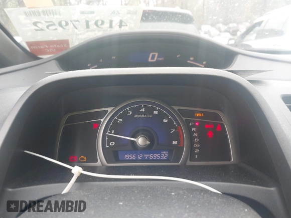 2008 Honda Civic LX with VIN 2HGFA16588H352185, listed as a IAAI auction lot 41917952 with 195,612 mi miles and . Bid and sale history available at DreamBid. Image 15.
