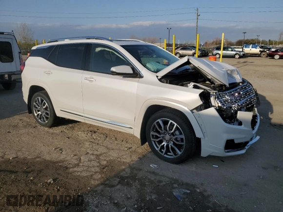 2024 GMC Terrain Denali with VIN 3GKALXEG7RL400510, listed as a Copart auction lot 53283645 with 4,870 mi miles and Salvage title. Bid and sale history available at DreamBid. Image 4.