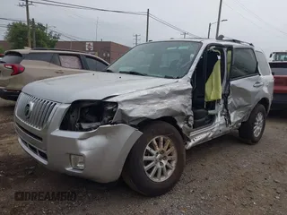 2010 Mercury Mariner Premier с VIN 4M2CN8HG4AKJ03226, выставлен на аукционе IAAI как лот 42494511 с пробегом 104 221 миль миль и . История ставок и продаж доступна на DreamBid. Изображение 6.