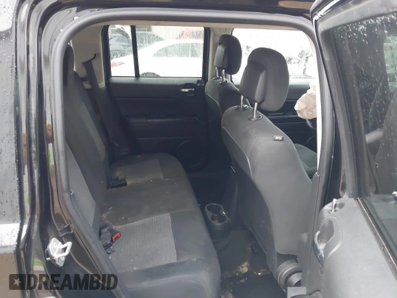 2016 Jeep Patriot Sport with VIN 1C4NJRBB4GD551671, listed as a IAAI auction lot 42322700 with 157,497 mi miles and . Bid and sale history available at DreamBid. Image 8.