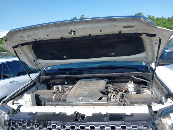 2019 Toyota Tundra SR with VIN 5TFRM5F13KX139638, listed as a IAAI auction lot 42682170 with 112,278 mi miles and . Bid and sale history available at DreamBid. Image 10.