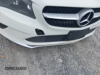 2018 Mercedes-Benz CLA 250 z VIN WDDSJ4EBXJN514990, wystawiony jako IAAI lot #42442189 z przebiegiem 120 236 mil mil oraz . Historia ofert i sprzedaży dostępna na DreamBid. Obrazek 6.