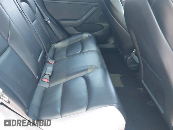 2022 Tesla Model 3 Long Range z VIN 5YJ3E1EB6NF106038, wystawiony jako IAAI lot #42214585 z przebiegiem 40 667 mil mil oraz . Historia ofert i sprzedaży dostępna na DreamBid. Obrazek 8.
