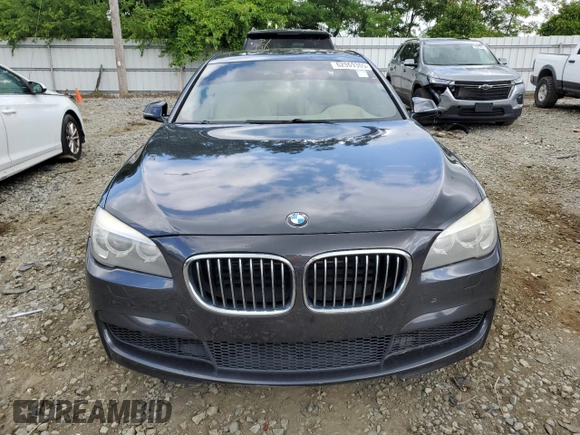 2013 BMW 7 Series 750Li xDrive с VIN WBAYF8C55DD140581, выставлен на аукционе Copart как лот 62969305 с пробегом 119 087 миль миль и Чистый • Clean title. История ставок и продаж доступна на DreamBid. Изображение 5.
