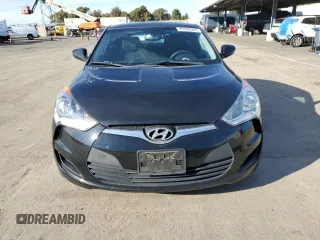 2012 Hyundai Veloster w/Red Int with VIN KMHTC6AD2CU065143, listed as a Copart auction lot 87262524 with 111,448 mi miles and Clean title. Bid and sale history available at DreamBid. Image 5.