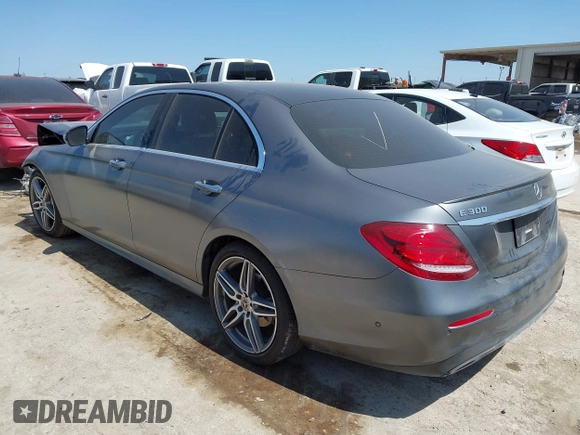 2018 Mercedes-Benz E-Class E 300 with VIN WDDZF4JB1JA365754, listed as a IAAI auction lot 41992681 with 88,203 mi miles. Bid and sale history available at carsss.com. Image 3.